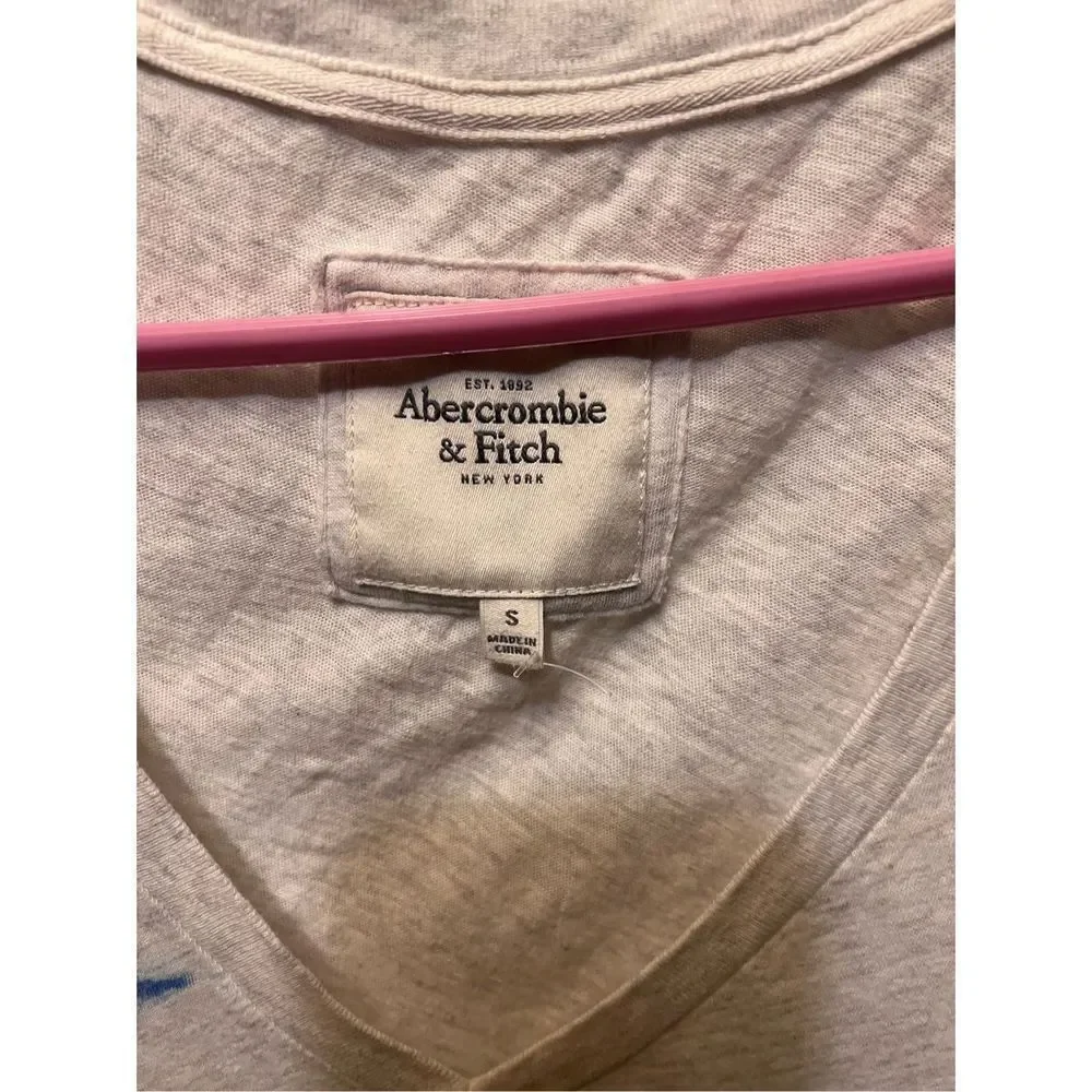 Cute shirt - Picture 3 of 4